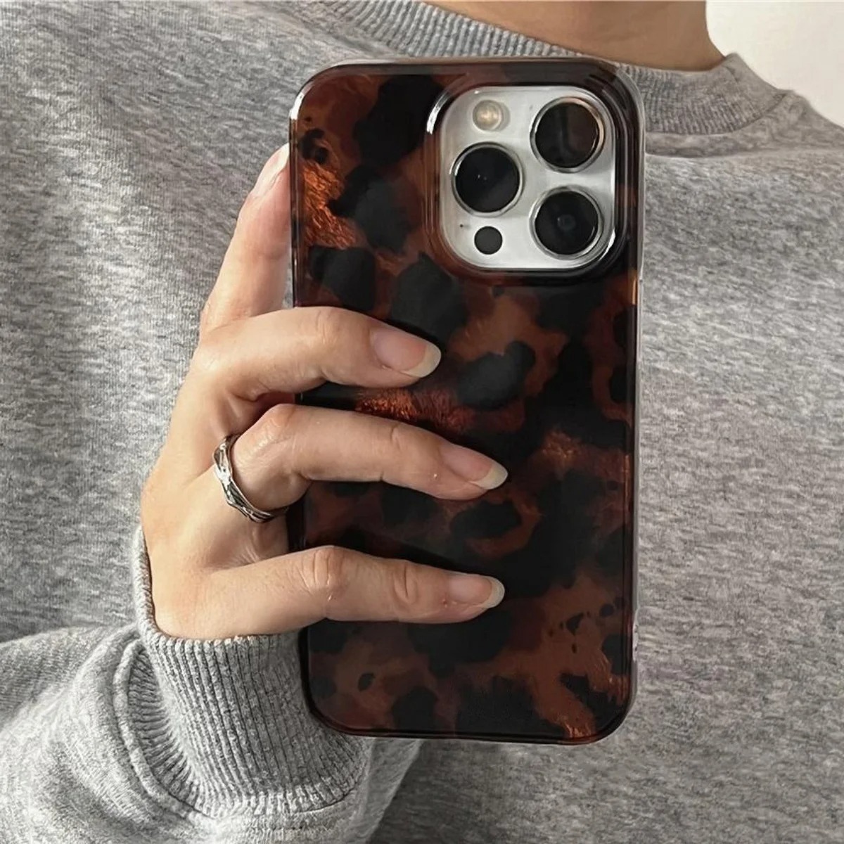 Retro Amber Texture Laser Phon - огляд і ціна Phone Cases Iphone 15